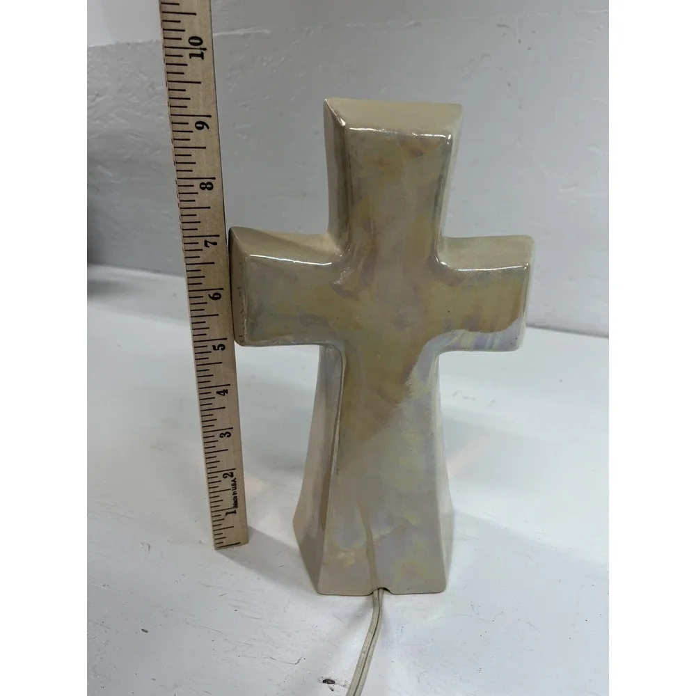 Unbranded~Ceramic Celtic Cross Lamp Nightlight Iridescent Religious Crucifix‎